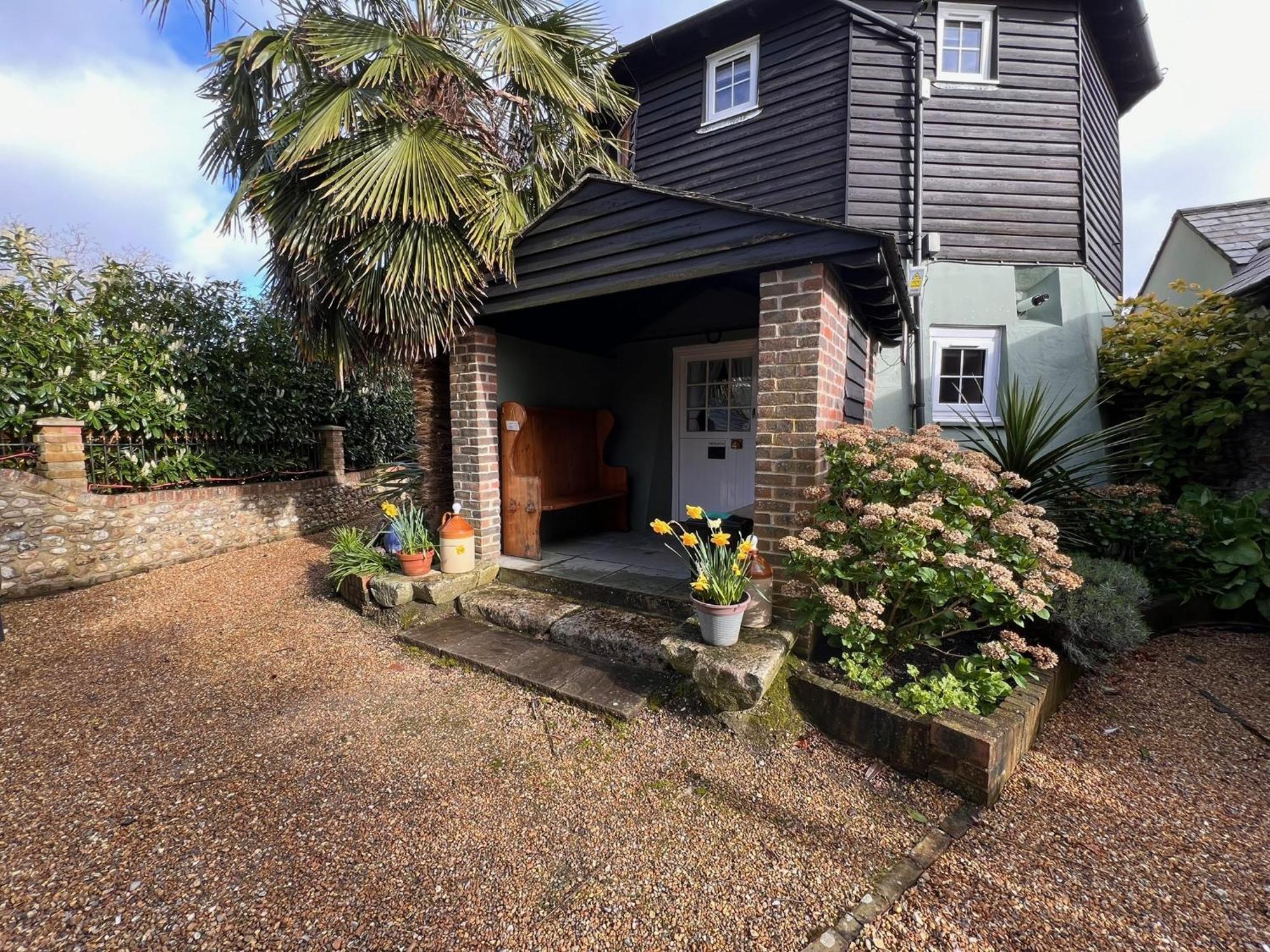 Hunston Mill Self Catering Dog Stay For Free Chichester Esterno foto